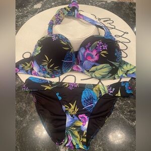 Floral Bikini Set on reserve for Andrew- trade